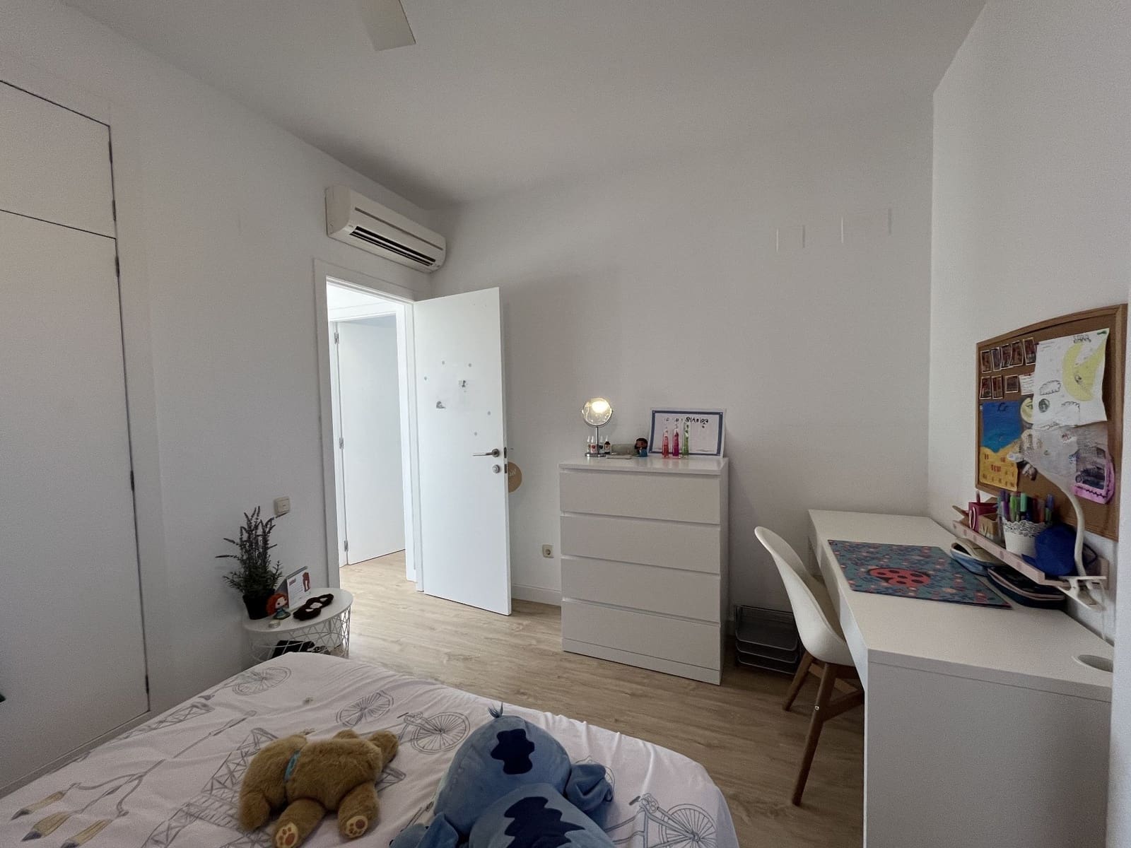 4 soveværelse Villa til salg i Ontinyent med swimmingpool garage - € 890.000 (Ref: 9294182)