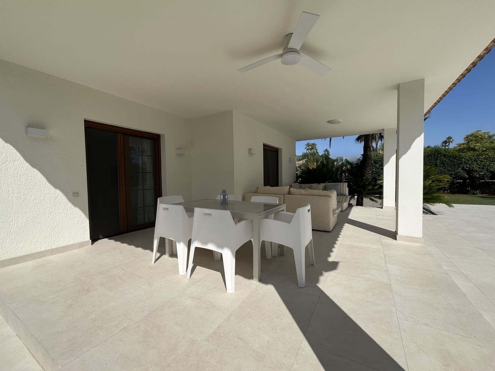 4 soveværelse Villa til salg i Ontinyent med swimmingpool garage - € 890.000 (Ref: 9294182)