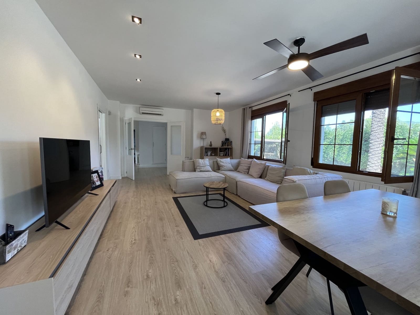 4 soveværelse Villa til salg i Ontinyent med swimmingpool garage - € 890.000 (Ref: 9294182)