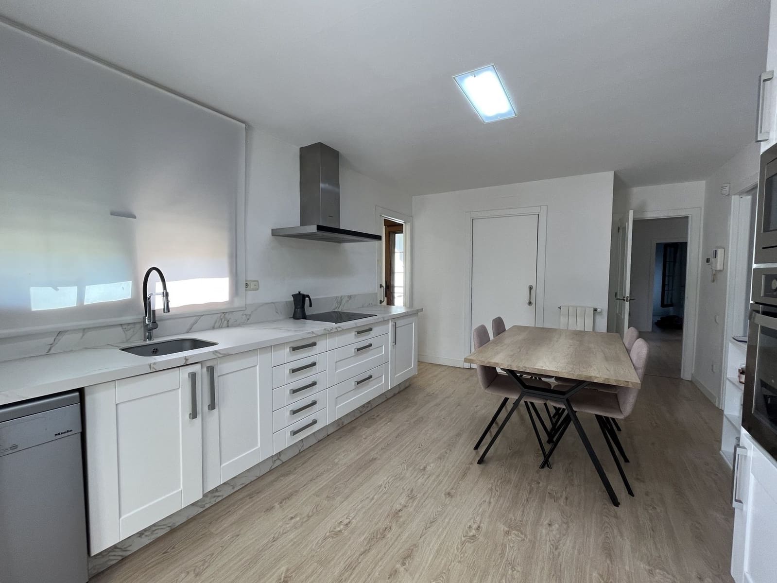 4 soveværelse Villa til salg i Ontinyent med swimmingpool garage - € 890.000 (Ref: 9294182)