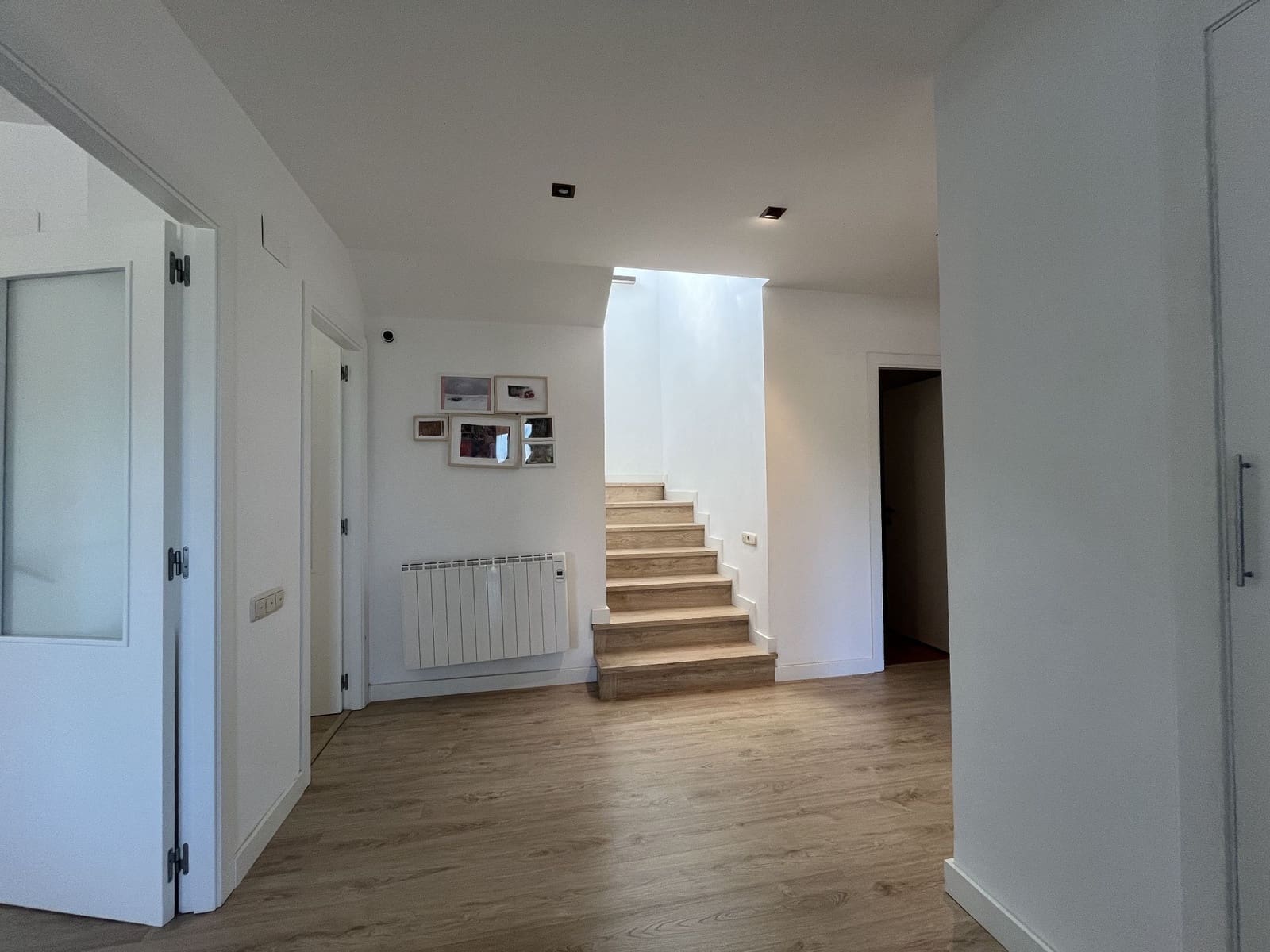 4 soveværelse Villa til salg i Ontinyent med swimmingpool garage - € 890.000 (Ref: 9294182)