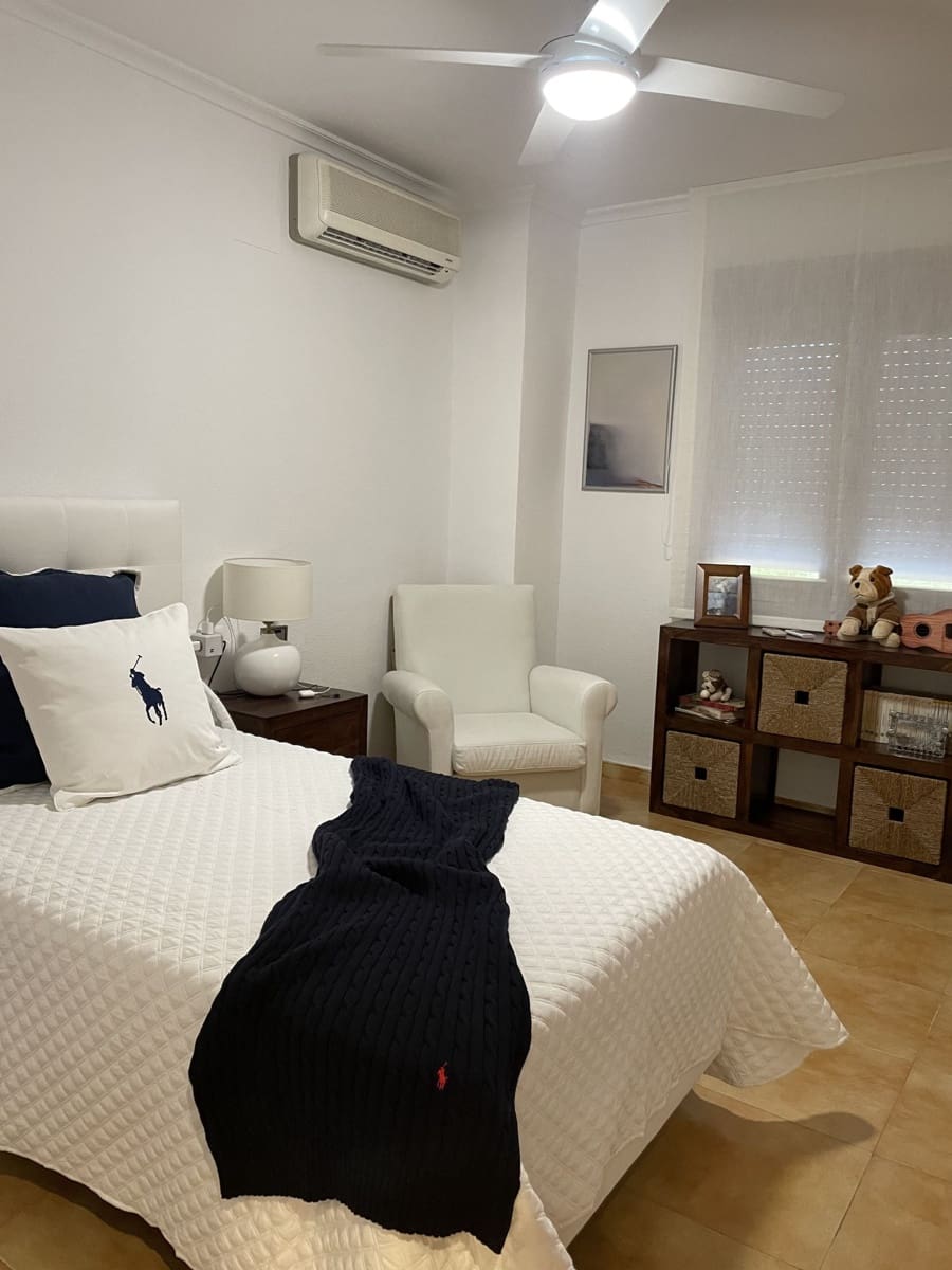 4 makuuhuone Huvila myytävänä paikassa Ontinyent mukana uima-altaan 
autotalli - 550 000 € (Ref: 9421897)