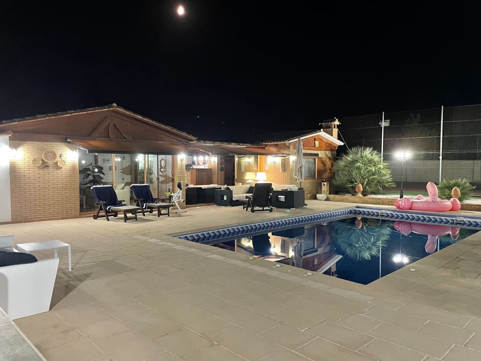 4 makuuhuone Huvila myytävänä paikassa Ontinyent mukana uima-altaan 
autotalli - 550 000 € (Ref: 9421897)