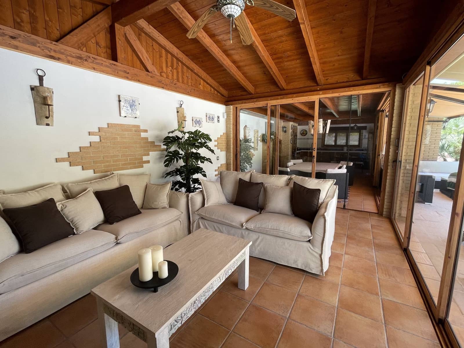 4 makuuhuone Huvila myytävänä paikassa Ontinyent mukana uima-altaan 
autotalli - 550 000 € (Ref: 9421897)