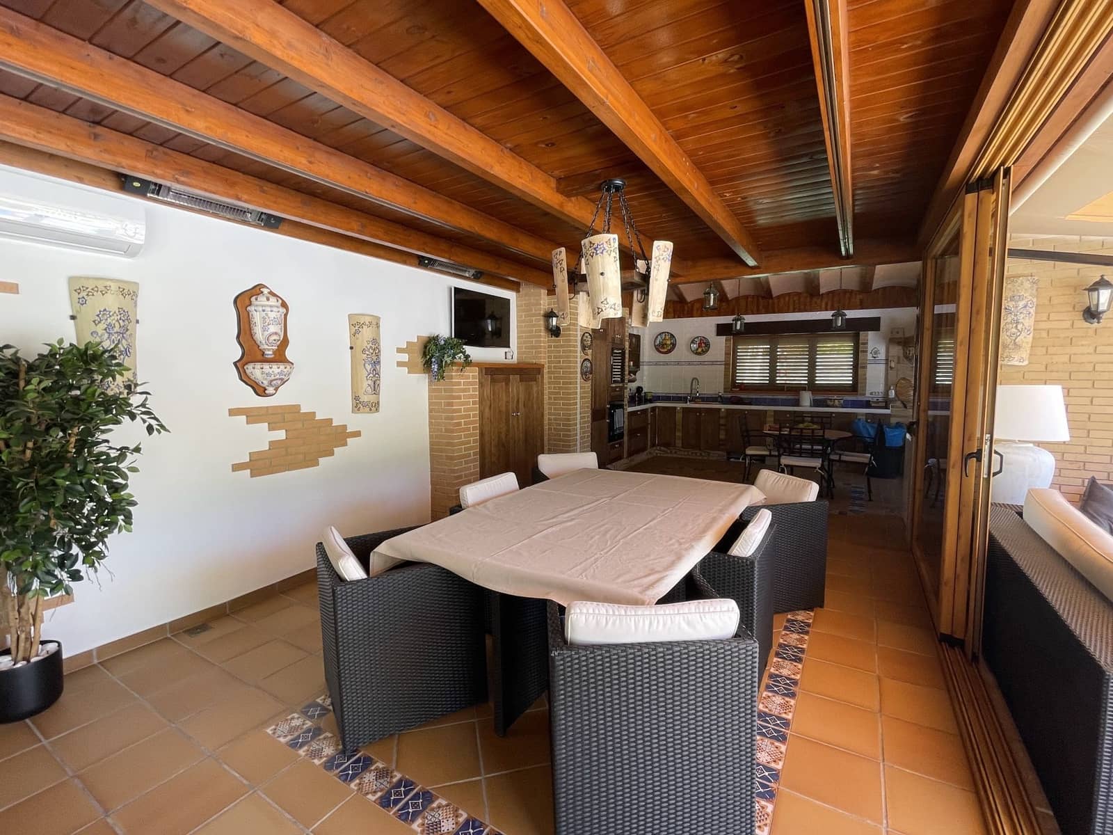 4 makuuhuone Huvila myytävänä paikassa Ontinyent mukana uima-altaan 
autotalli - 550 000 € (Ref: 9421897)