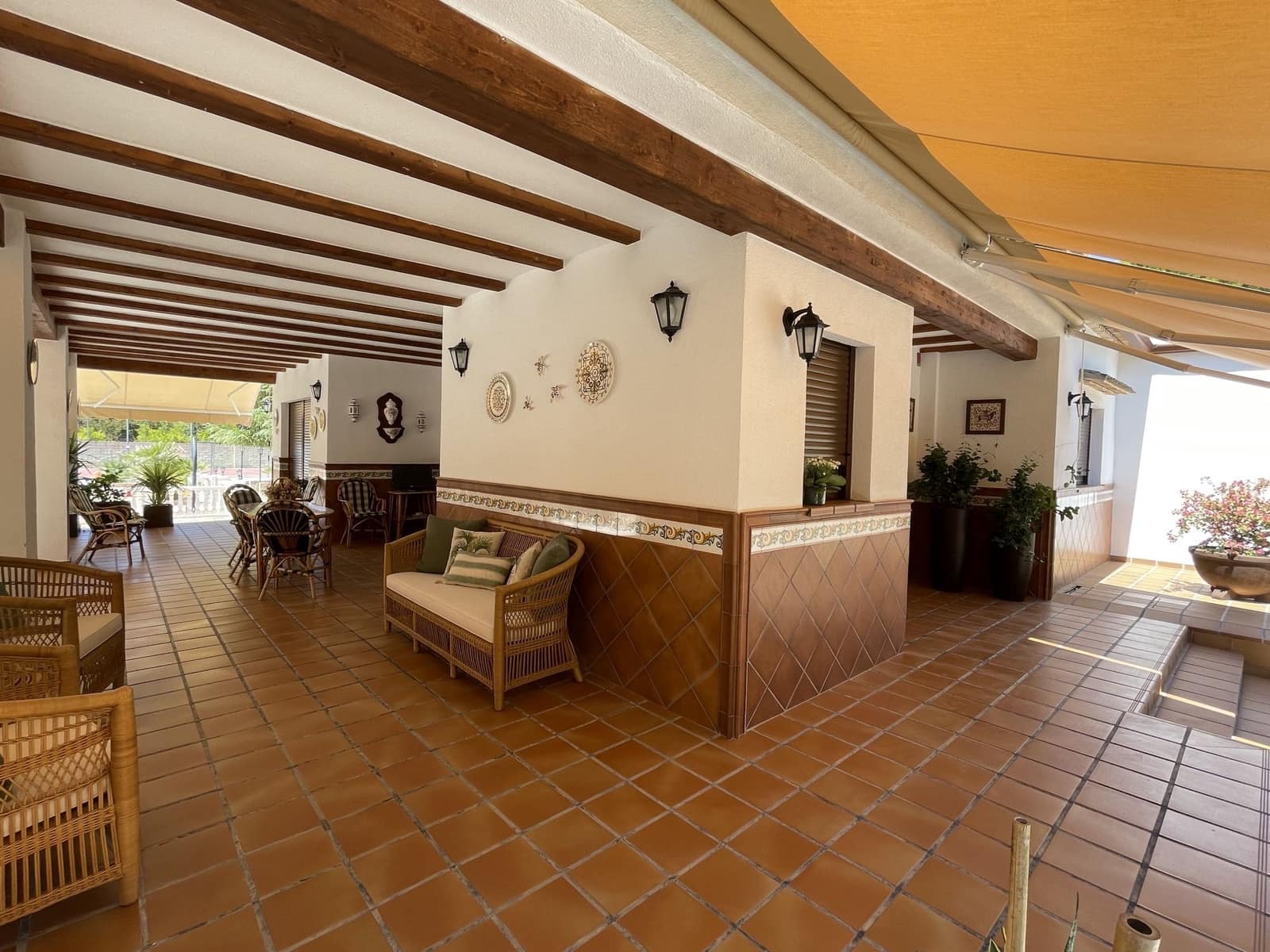 4 makuuhuone Huvila myytävänä paikassa Ontinyent mukana uima-altaan 
autotalli - 550 000 € (Ref: 9421897)