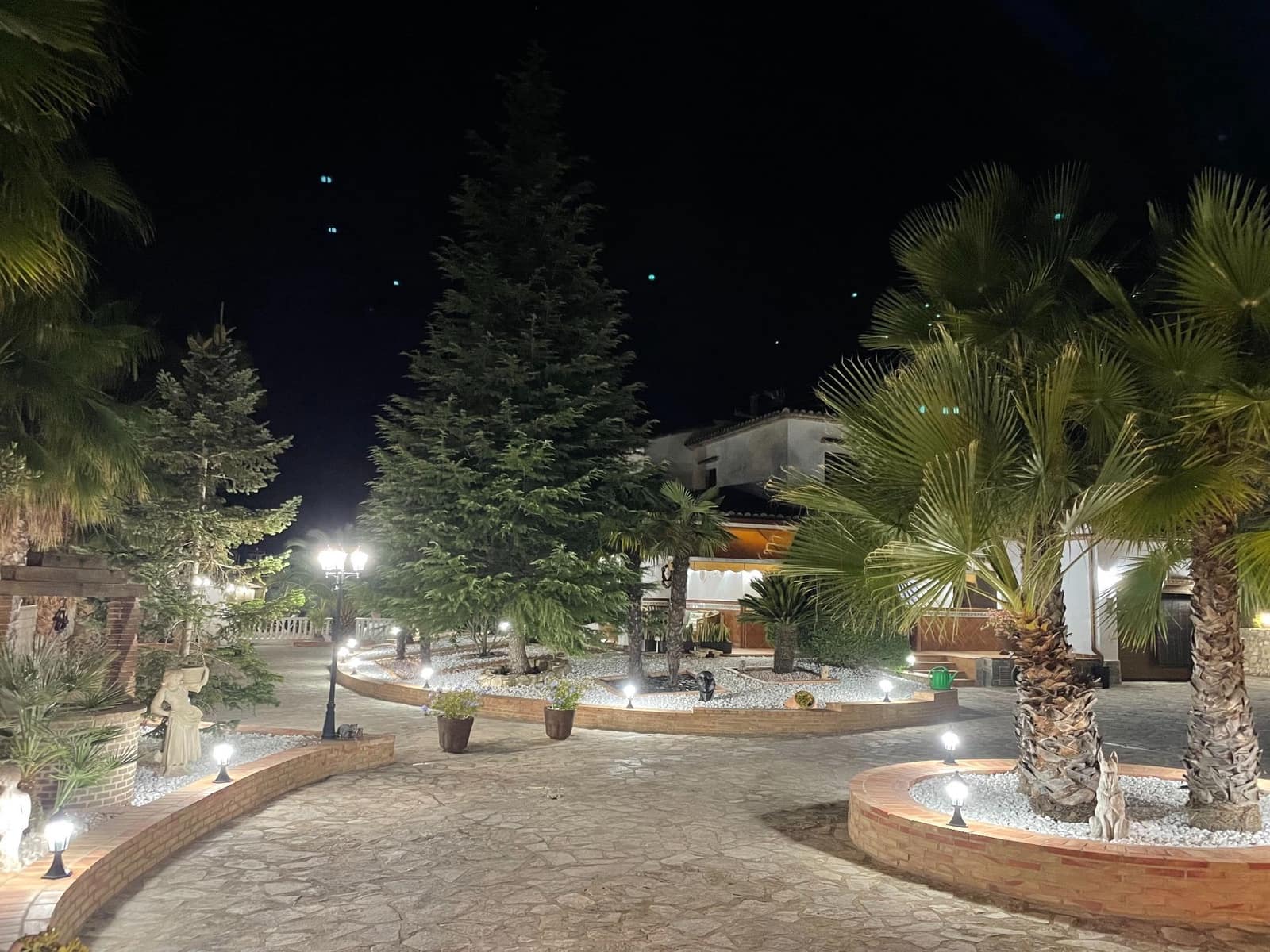 4 makuuhuone Huvila myytävänä paikassa Ontinyent mukana uima-altaan 
autotalli - 550 000 € (Ref: 9421897)