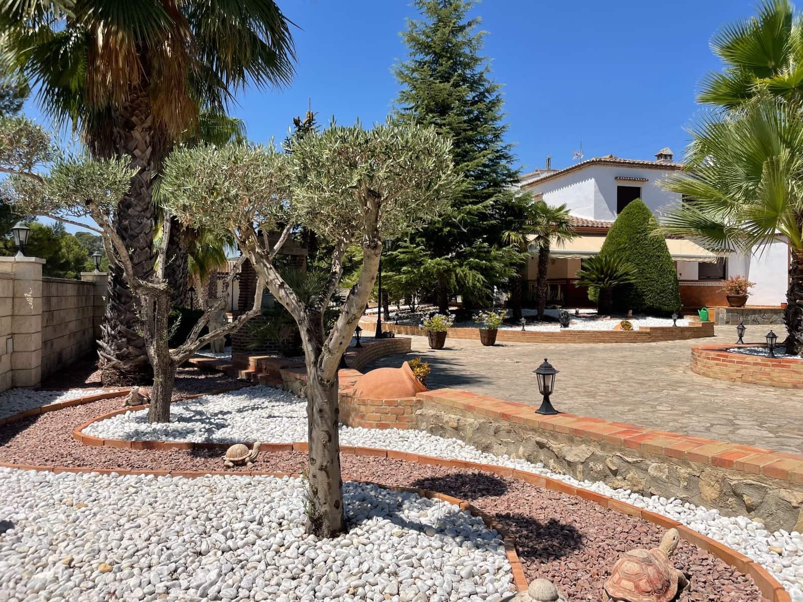 4 makuuhuone Huvila myytävänä paikassa Ontinyent mukana uima-altaan 
autotalli - 550 000 € (Ref: 9421897)