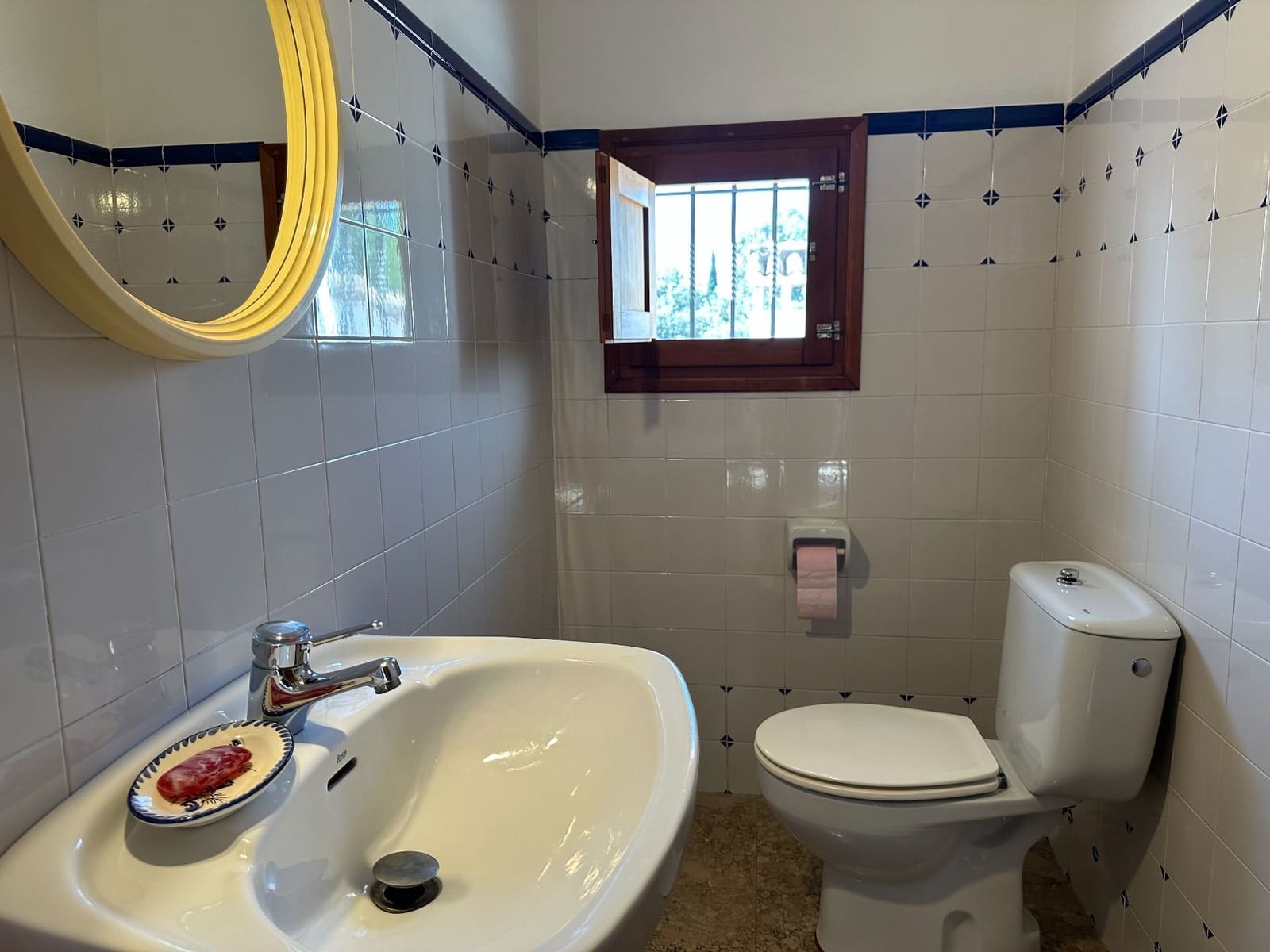 6 makuuhuone Huvila myytävänä paikassa Ontinyent mukana uima-altaan 
autotalli - 720 000 € (Ref: 9421898)