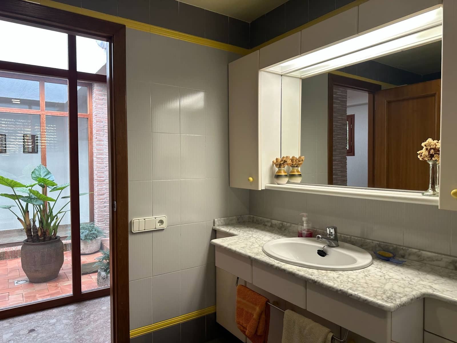 6 makuuhuone Huvila myytävänä paikassa Ontinyent mukana uima-altaan 
autotalli - 720 000 € (Ref: 9421898)