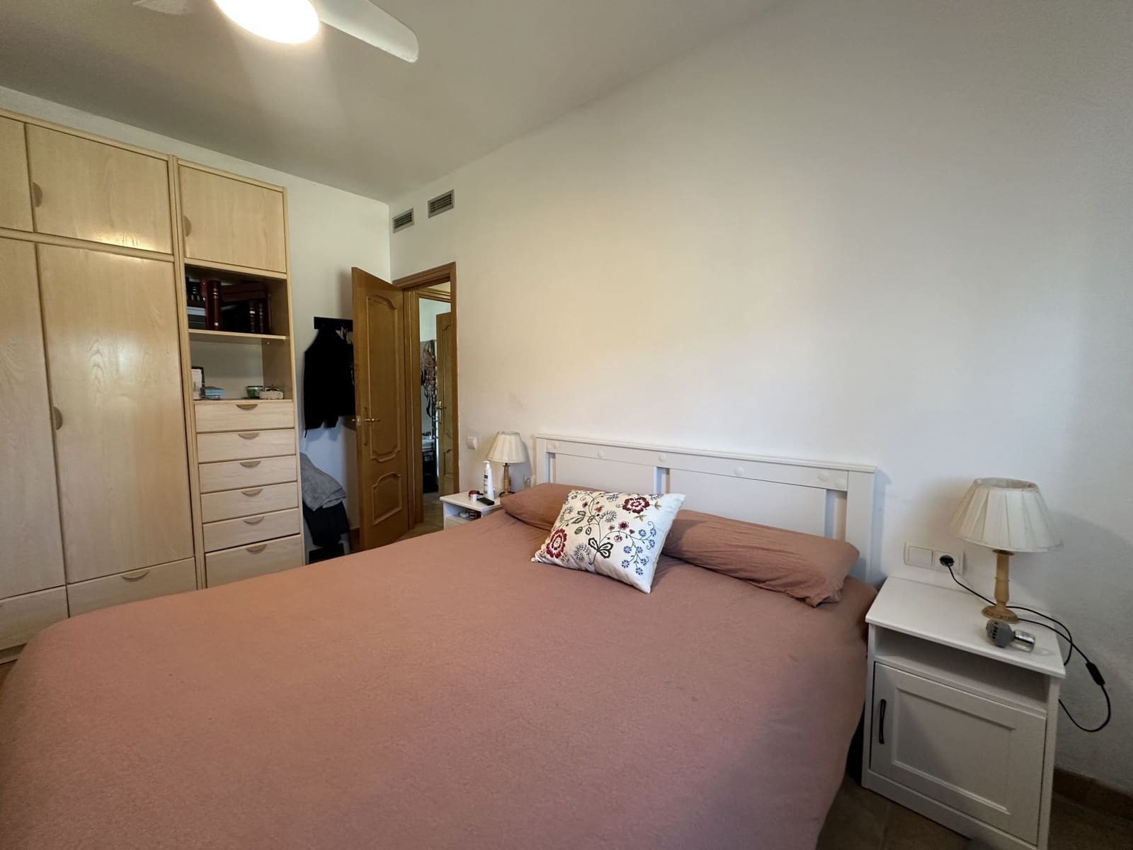 4 slaapkamer Villa te koop in Ontinyent met zwembad garage - € 340.000 (Ref: 9451652)