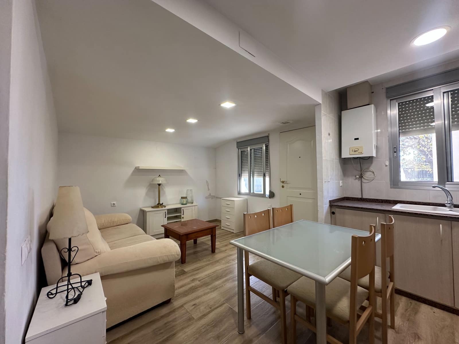 4 slaapkamer Villa te koop in Ontinyent met zwembad garage - € 340.000 (Ref: 9451652)