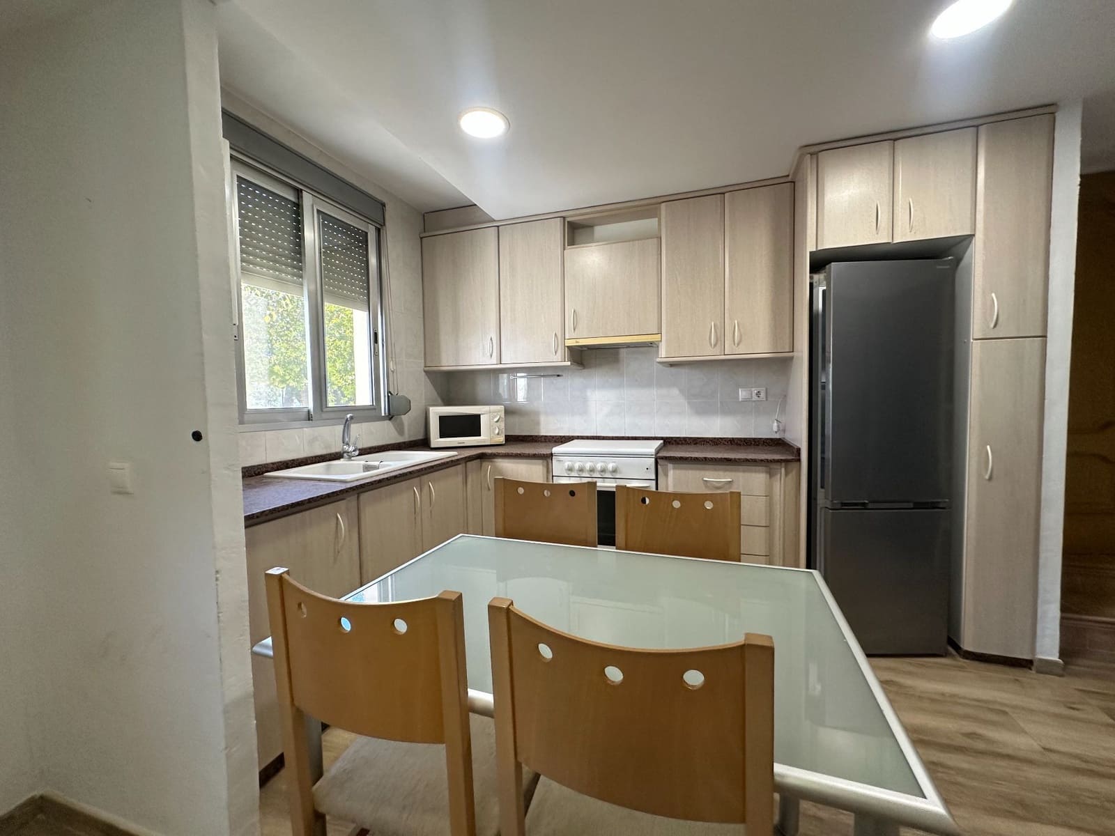 4 slaapkamer Villa te koop in Ontinyent met zwembad garage - € 340.000 (Ref: 9451652)