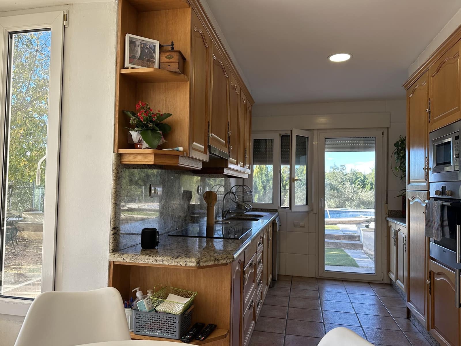 4 slaapkamer Villa te koop in Ontinyent met zwembad garage - € 340.000 (Ref: 9451652)