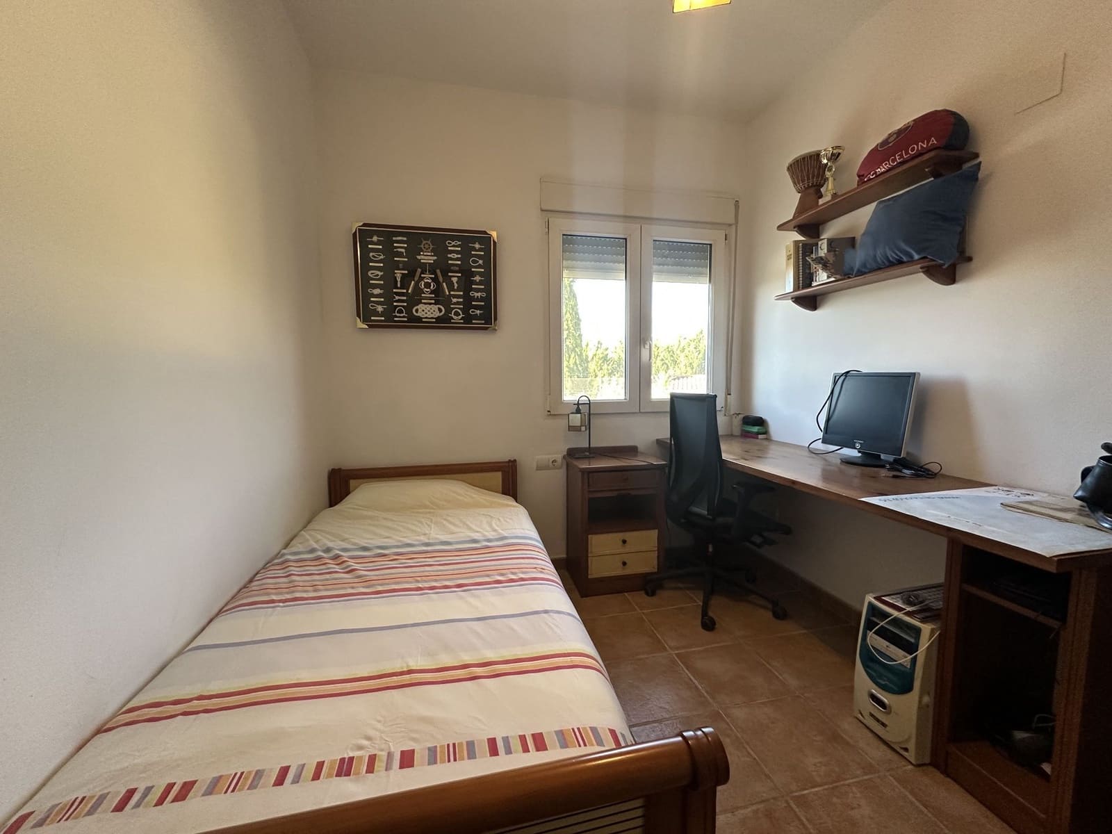 4 slaapkamer Villa te koop in Ontinyent met zwembad garage - € 340.000 (Ref: 9451652)