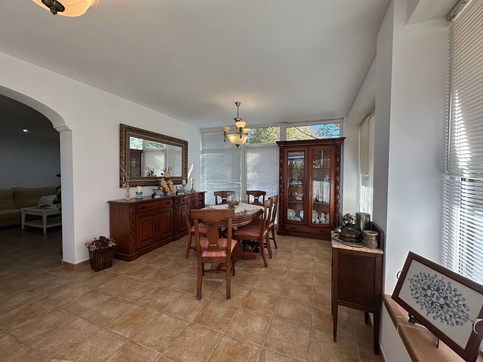 4 slaapkamer Villa te koop in Ontinyent met zwembad garage - € 340.000 (Ref: 9451652)