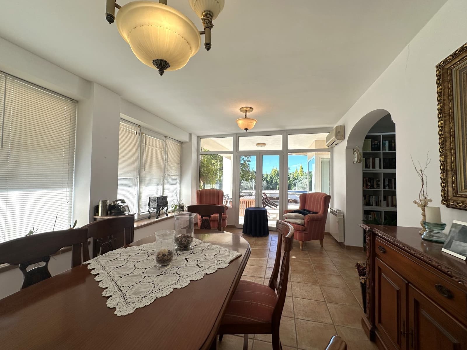 4 slaapkamer Villa te koop in Ontinyent met zwembad garage - € 340.000 (Ref: 9451652)