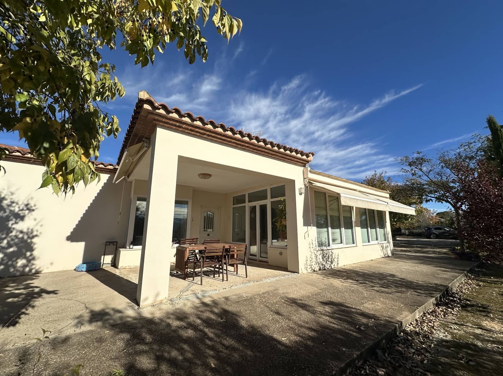 4 slaapkamer Villa te koop in Ontinyent met zwembad garage - € 340.000 (Ref: 9451652)