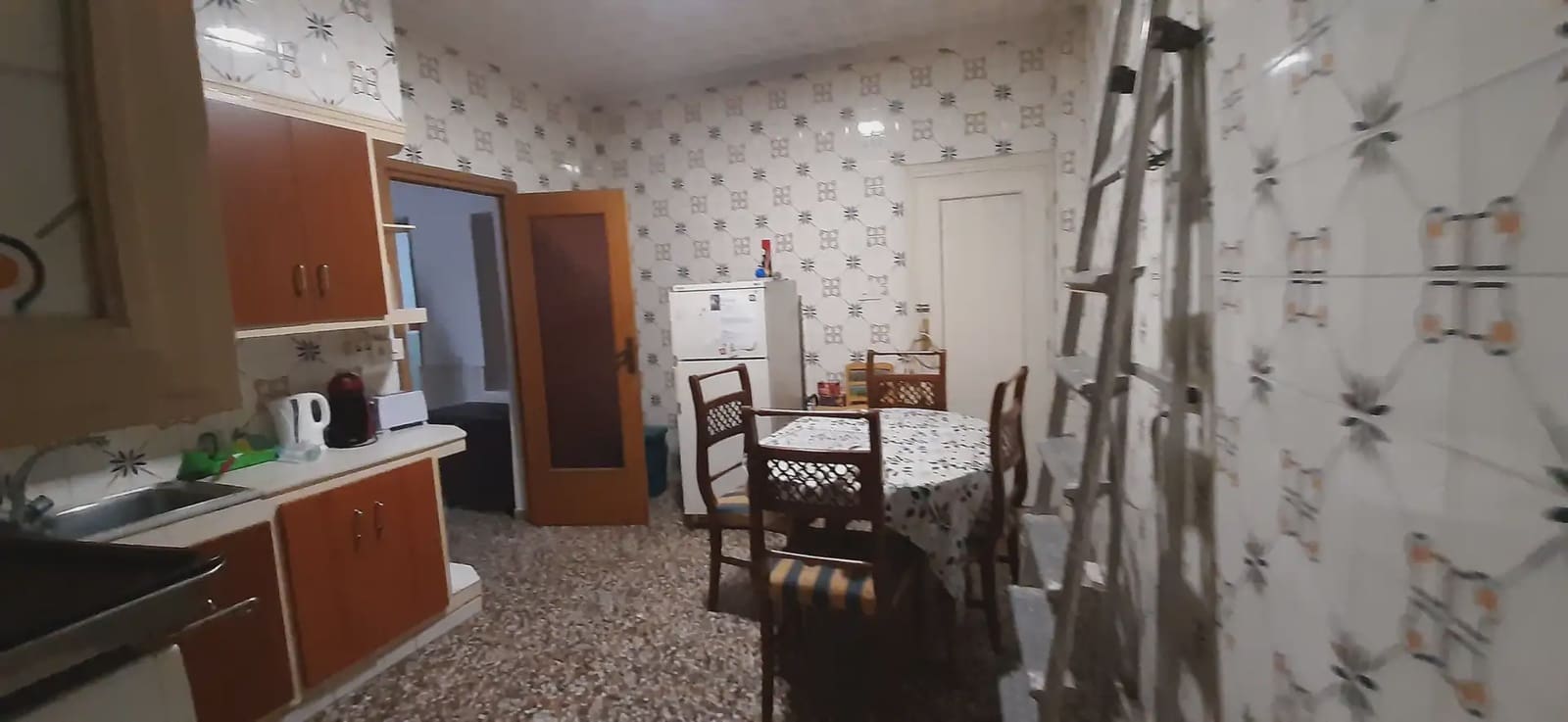 4 sovrum Lägenhet till salu i Elche / Elx - 160 000 € (Ref: 10130311)