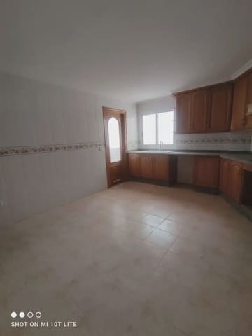 4 bedroom Flat for sale in Centro, Elche / Elx with garage - € 456,000 (Ref: 10130313)