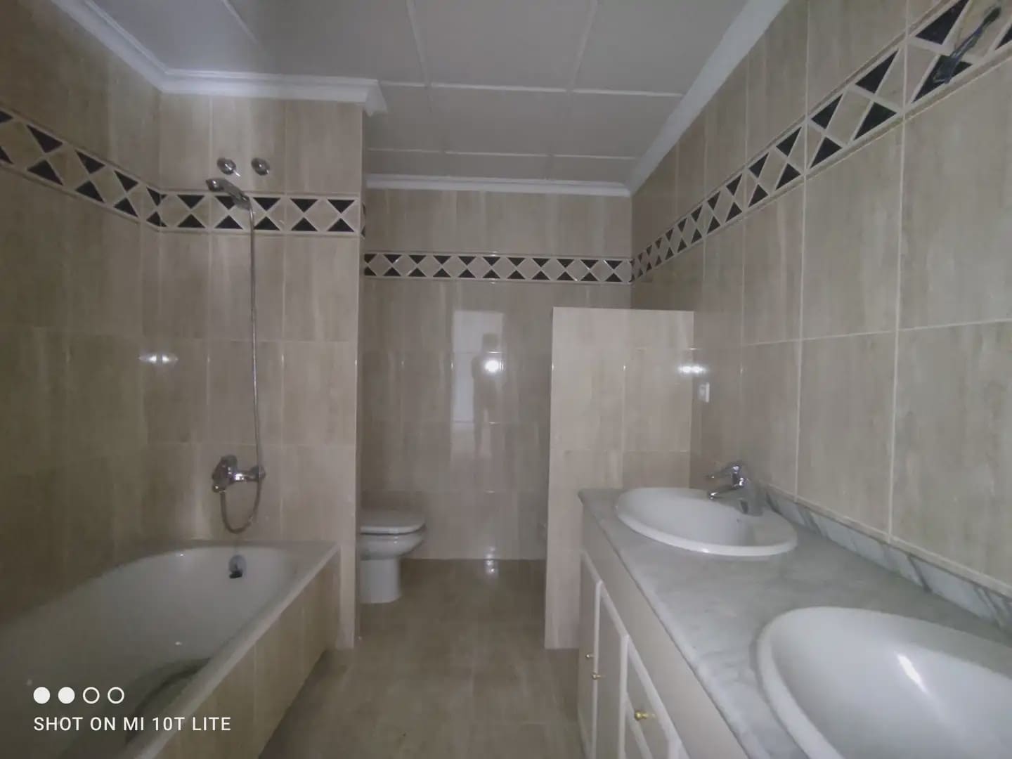 4 bedroom Flat for sale in Elche / Elx with garage - € 456,000 (Ref: 10130313)