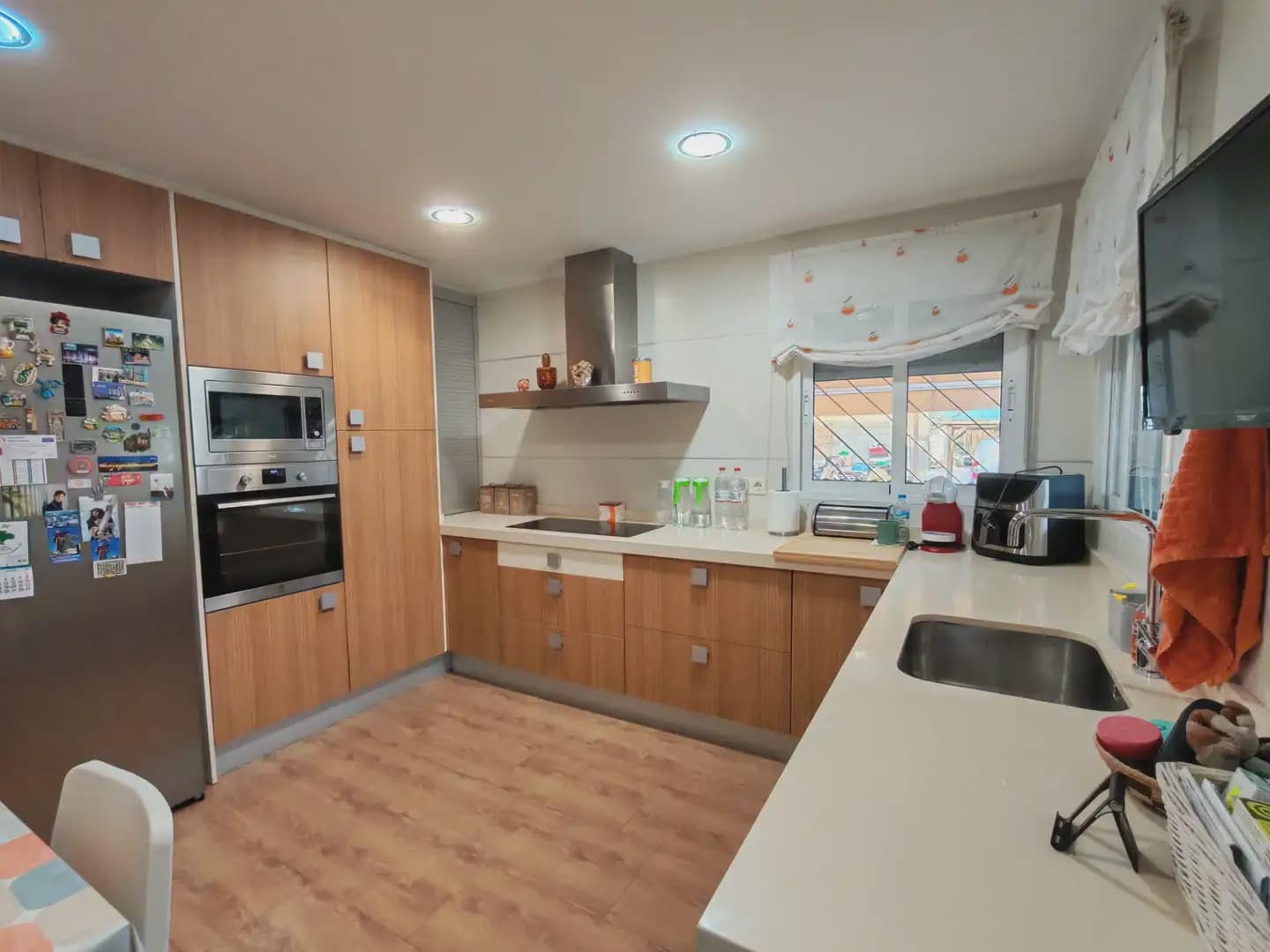 7 bedroom Semi-detached Villa for sale in Elche / Elx with garage - € 800,000 (Ref: 10130314)