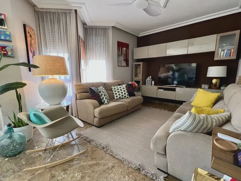 8 bedroom Flat for sale in Elche / Elx - € 799,000 (Ref: 10130315)