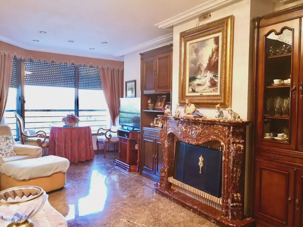 8 bedroom Flat for sale in Elche / Elx - € 799,000 (Ref: 10130315)