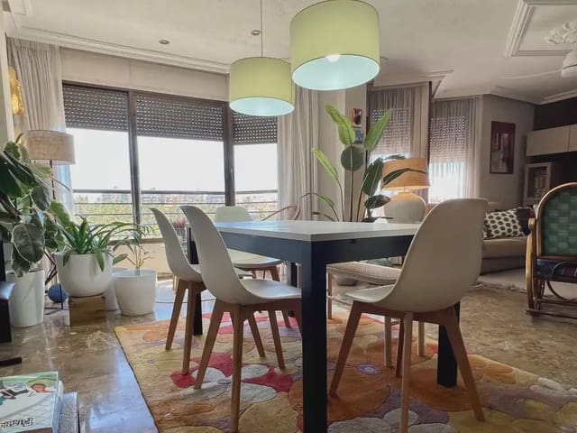 8 bedroom Flat for sale in Centro, Elche / Elx - € 799,000 (Ref: 10130315)