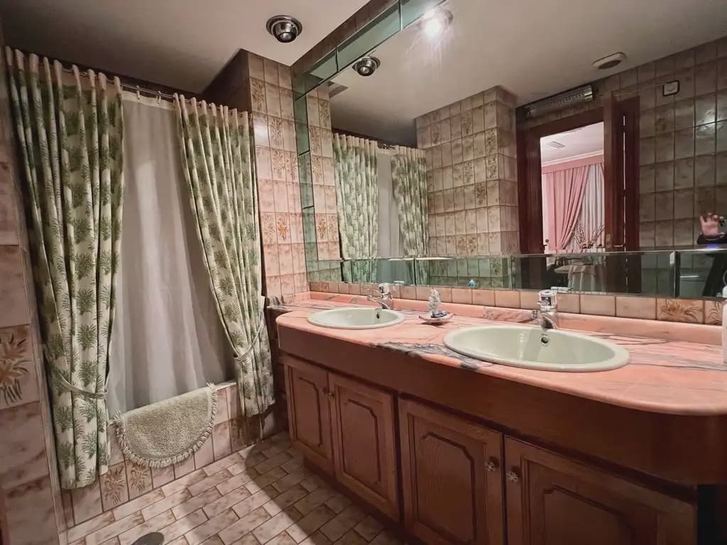 8 bedroom Flat for sale in Elche / Elx - € 799,000 (Ref: 10130315)