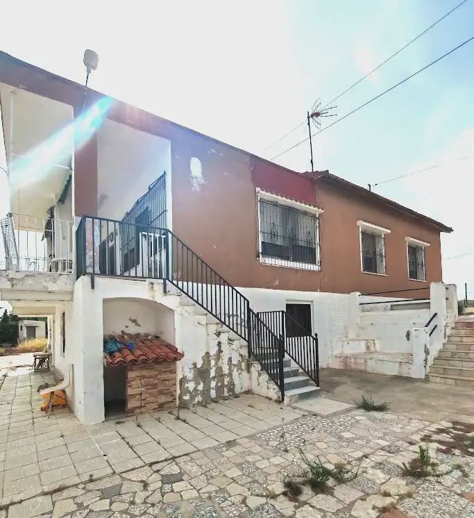 4 bedroom Villa for sale in Elche / Elx with pool - € 315,000 (Ref: 10130317)