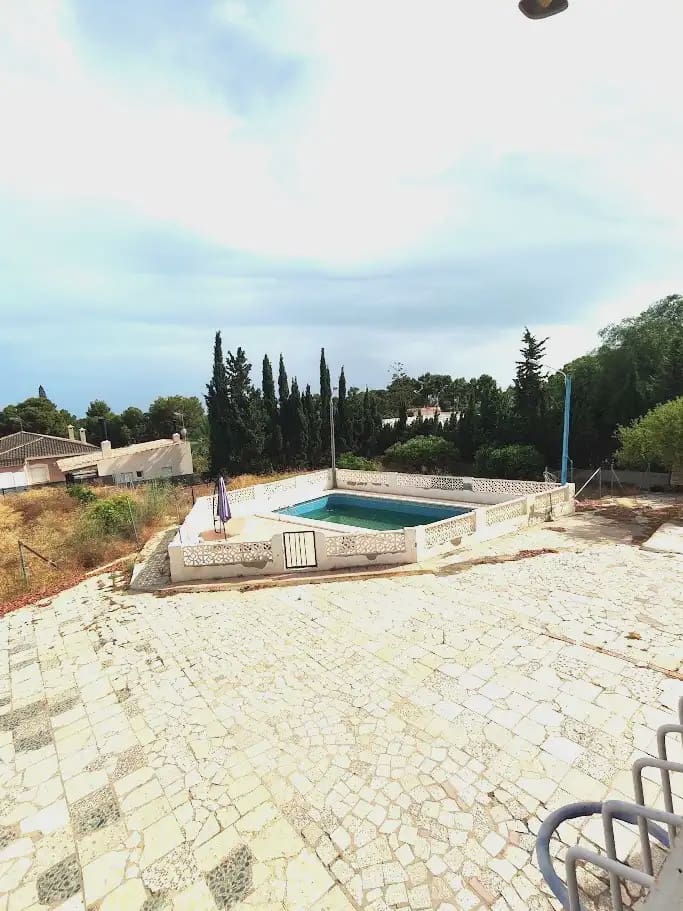 4 bedroom Villa for sale in Elche / Elx with pool - € 315,000 (Ref: 10130317)
