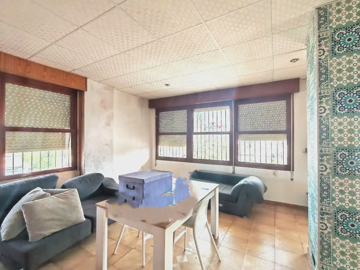 4 bedroom Villa for sale in Elche / Elx with pool - € 315,000 (Ref: 10130317)