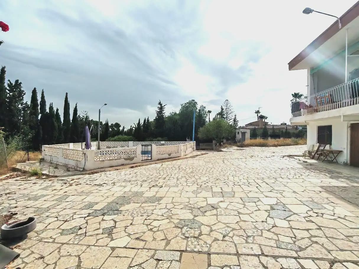 4 bedroom Villa for sale in Elche / Elx with pool - € 315,000 (Ref: 10130317)