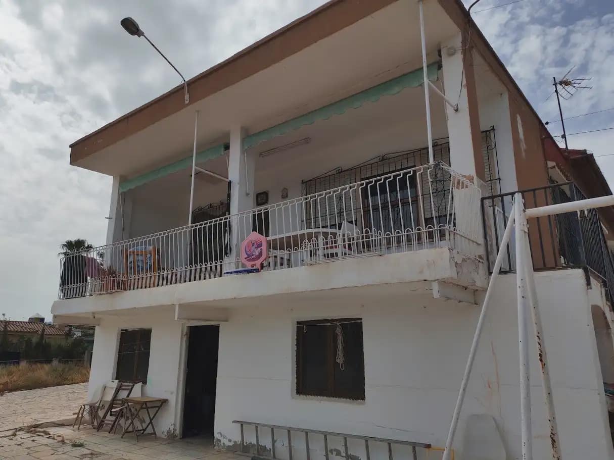 4 bedroom Villa for sale in Elche / Elx with pool - € 315,000 (Ref: 10130317)