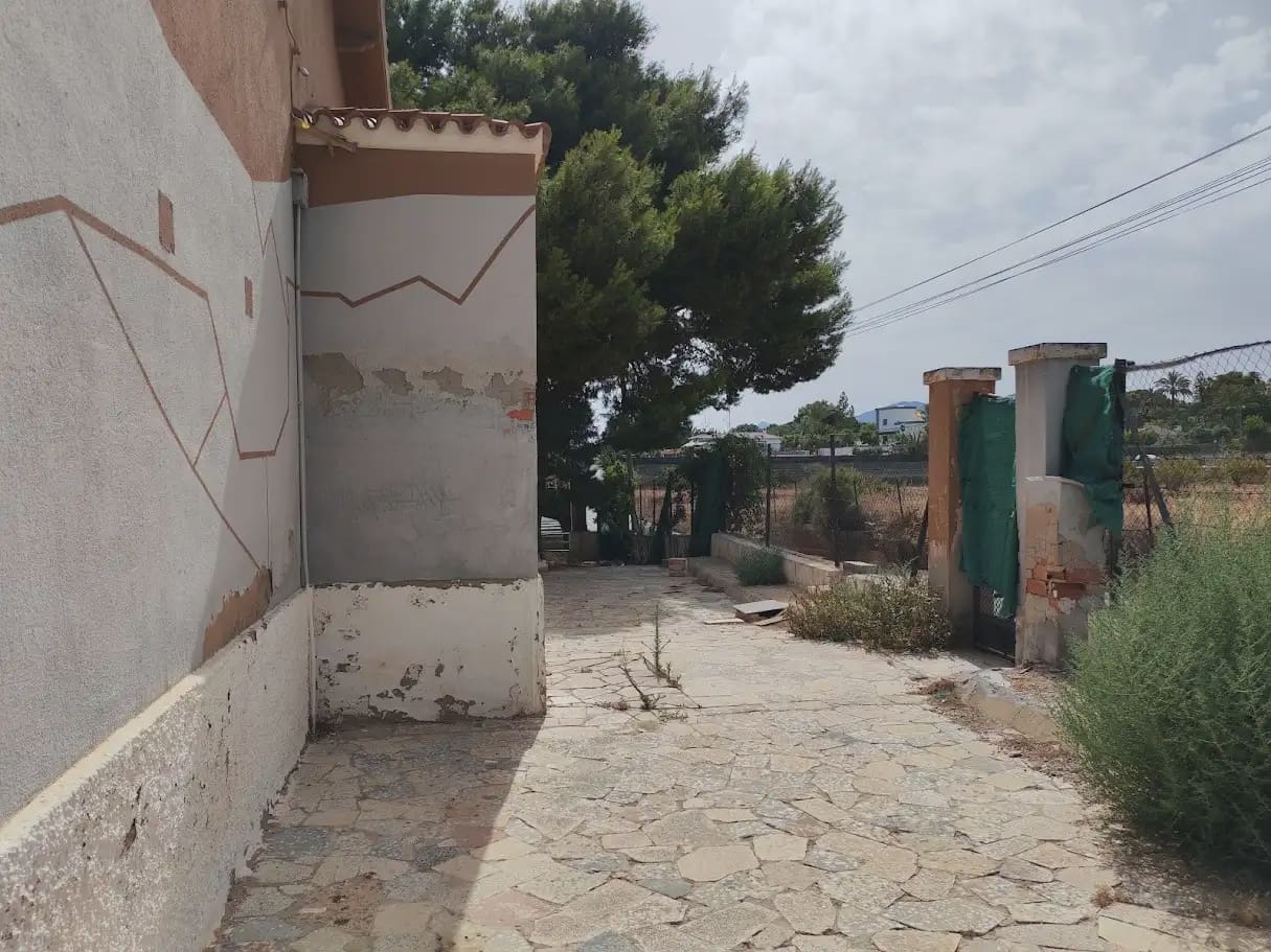 4 bedroom Villa for sale in Elche / Elx with pool - € 315,000 (Ref: 10130317)