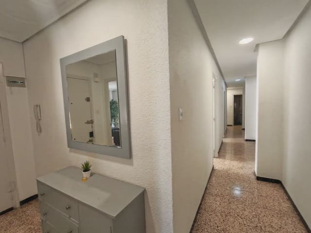 4 quarto Apartamento para venda em Centro, Elche / Elx - 199 500 € (Ref: 10130321)