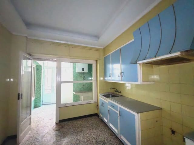 4 quarto Apartamento para venda em Centro, Elche / Elx - 305 000 € (Ref: 10130325)