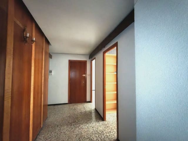 4 quarto Apartamento para venda em Centro, Elche / Elx - 305 000 € (Ref: 10130325)
