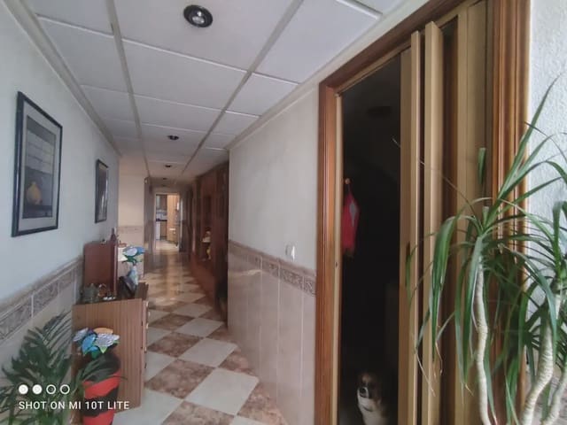 4 slaapkamer Rijtjeshuis te koop in El Raval - Portes Encarnades, Elche / Elx - € 240.000 (Ref: 10130330)