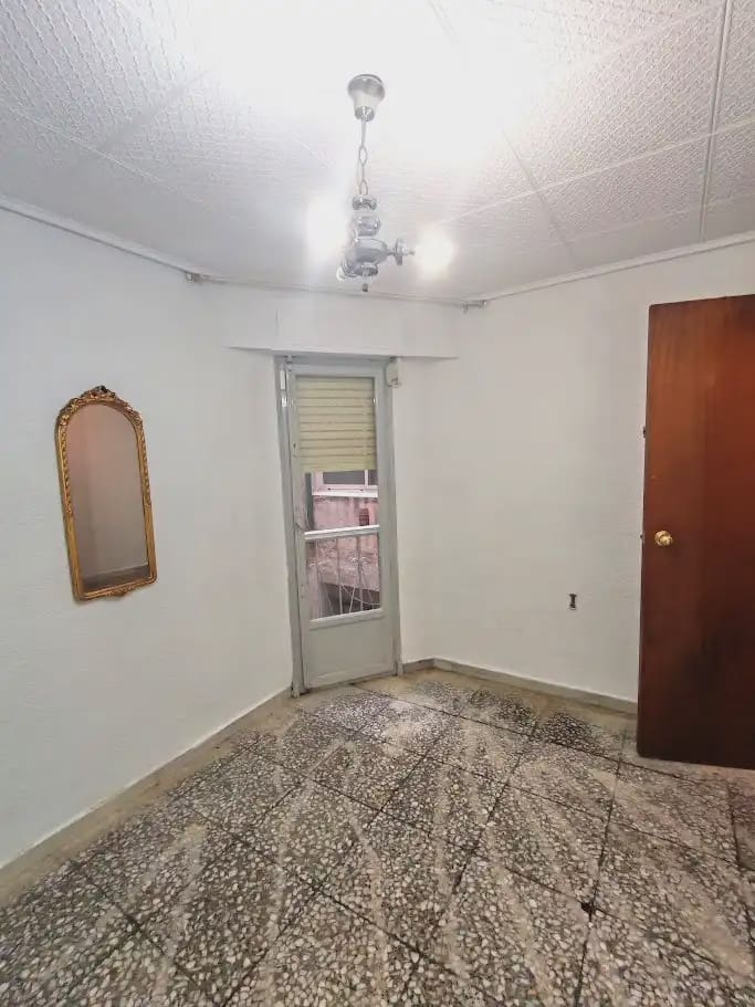 3 bedroom Flat for sale in Elche / Elx - € 99,000 (Ref: 10130333)