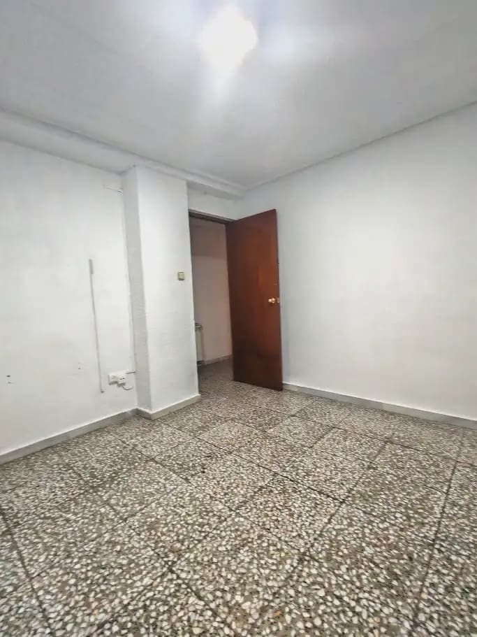 3 bedroom Flat for sale in Elche / Elx - € 99,000 (Ref: 10130333)