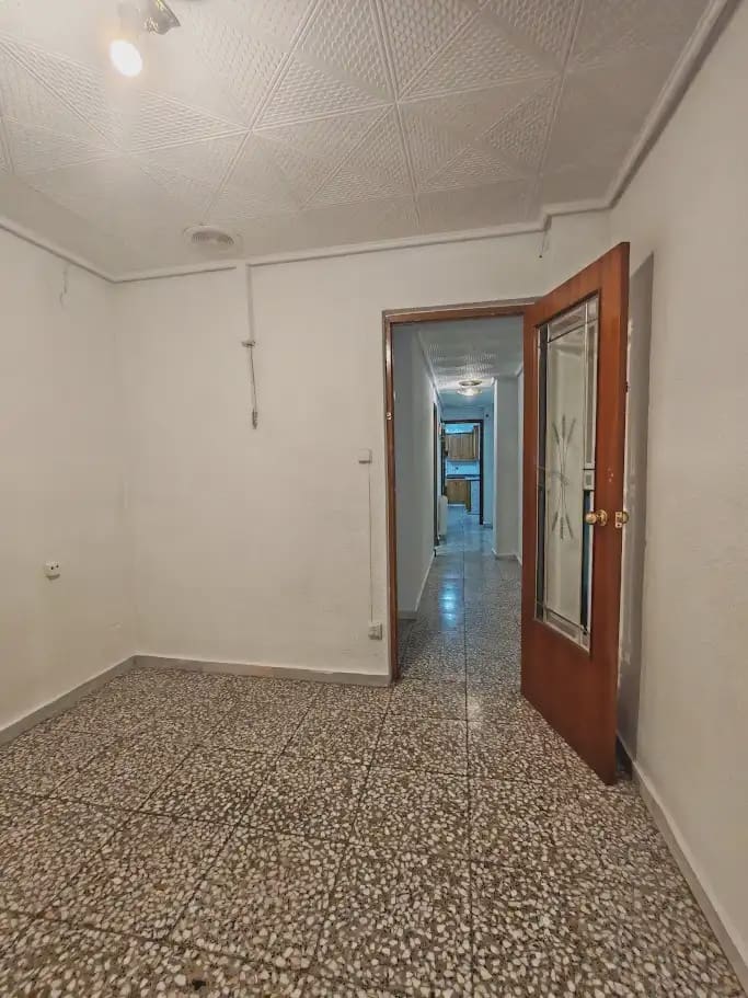 3 bedroom Flat for sale in Elche / Elx - € 99,000 (Ref: 10130333)