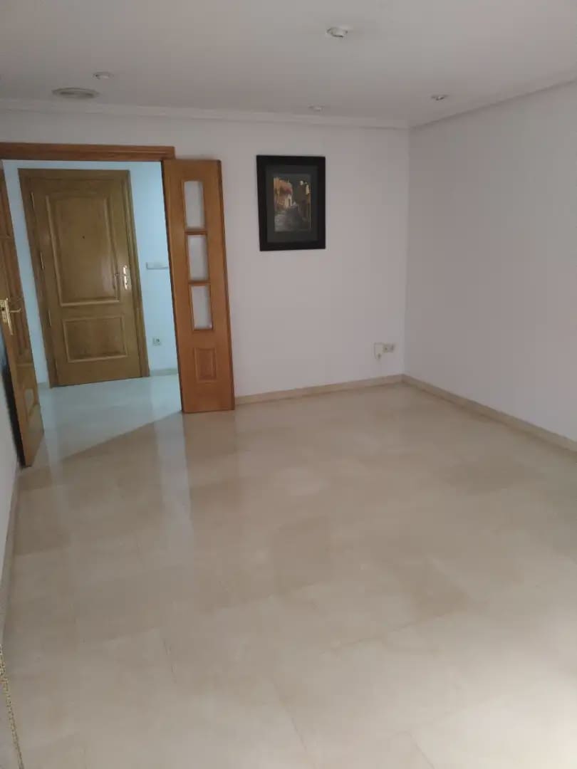 4 bedroom Flat for sale in Elche / Elx - € 260,000 (Ref: 10130339)
