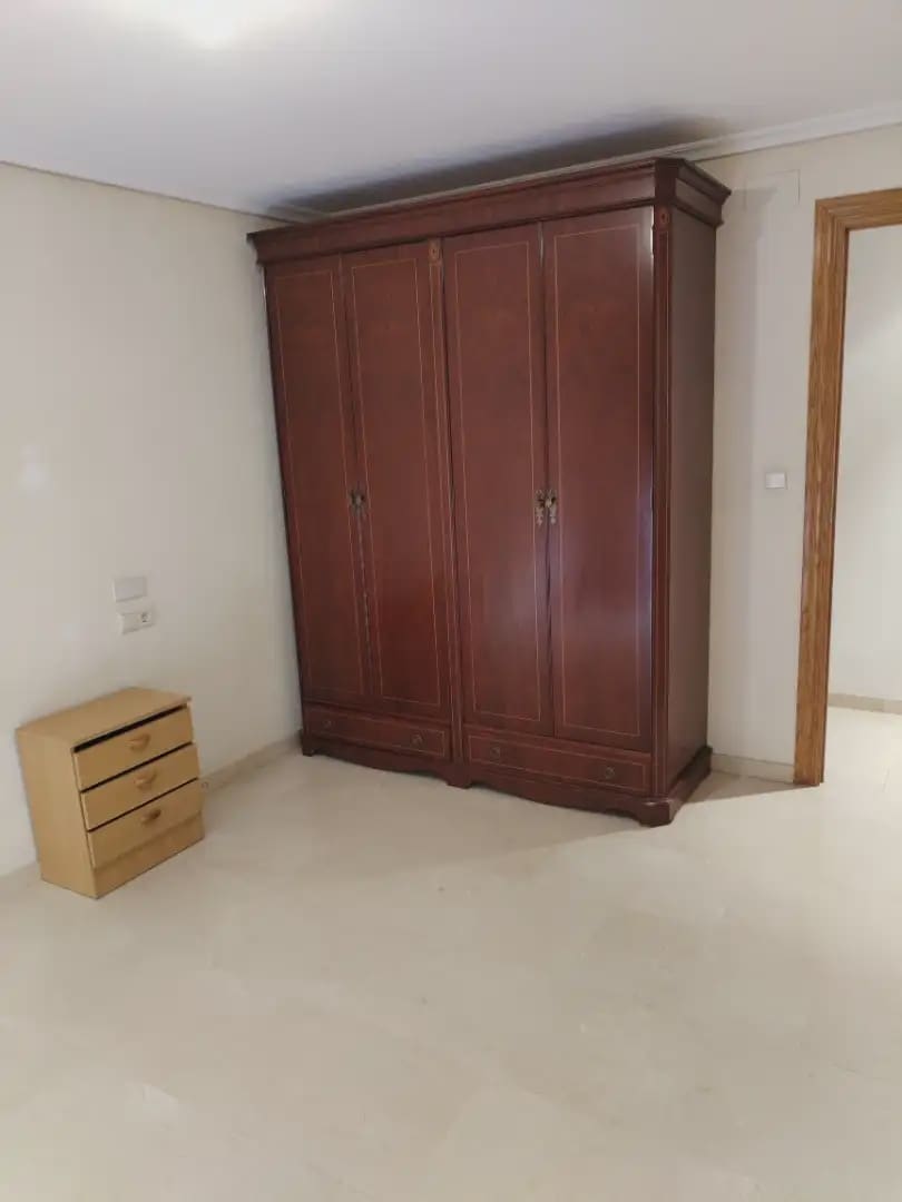 4 bedroom Flat for sale in Elche / Elx - € 260,000 (Ref: 10130339)