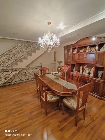 4 soveværelse Rækkehus til salg i Ciutat Universitària, Elche / Elx med swimmingpool garage - € 495.000 (Ref: 10130340)