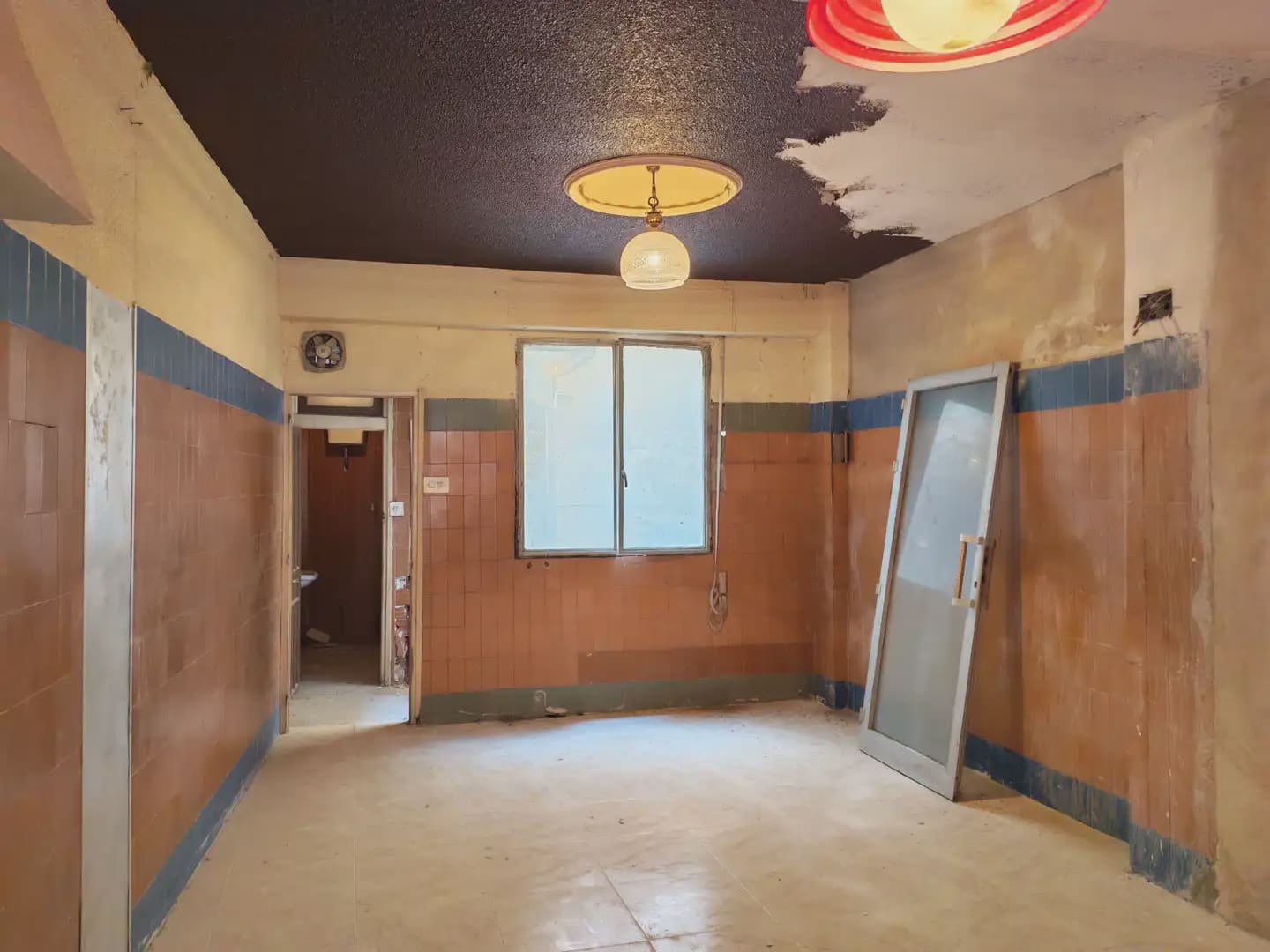 Kommersiell til salgs i Elche / Elx - € 75 000 (Ref: 10130341)