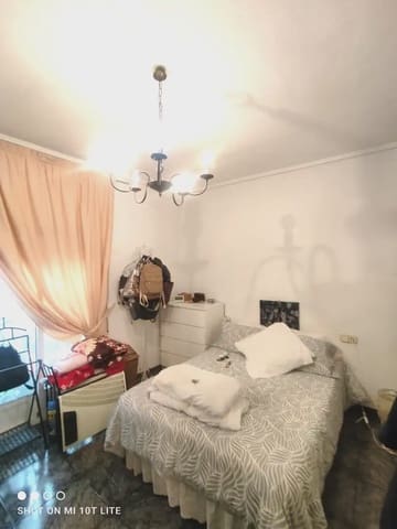 4 quarto Apartamento para venda em Centro, Elche / Elx - 150 000 € (Ref: 10130350)