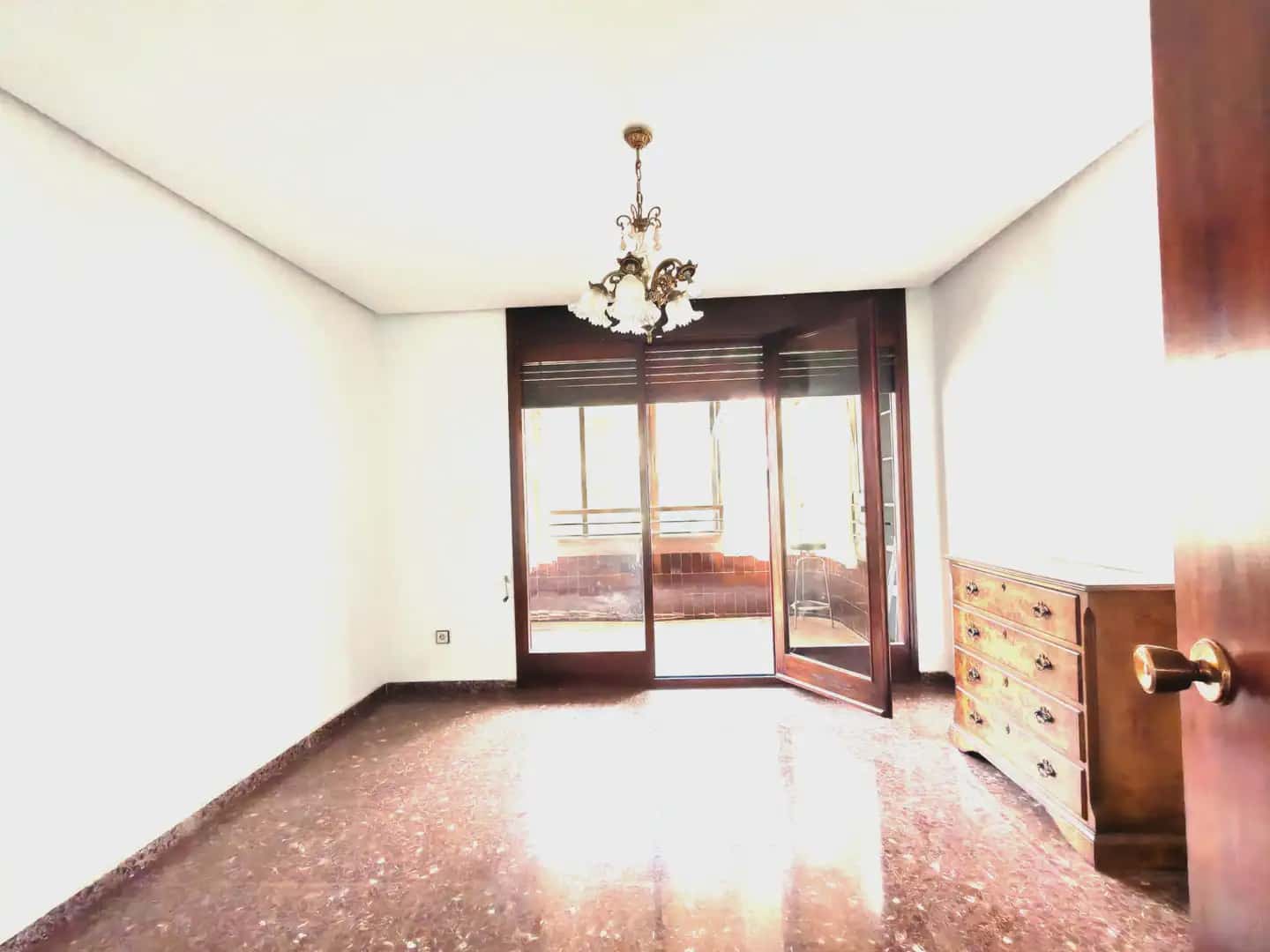 4 slaapkamer Flat te koop in Elche / Elx met garage - € 379.000 (Ref: 10130354)