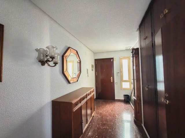 4 slaapkamer Flat te koop in El Pla de Sant Josep - L'Asil, Elche / Elx met garage - € 379.000 (Ref: 10130354)